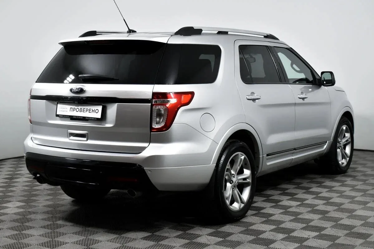 Ford Explorer
