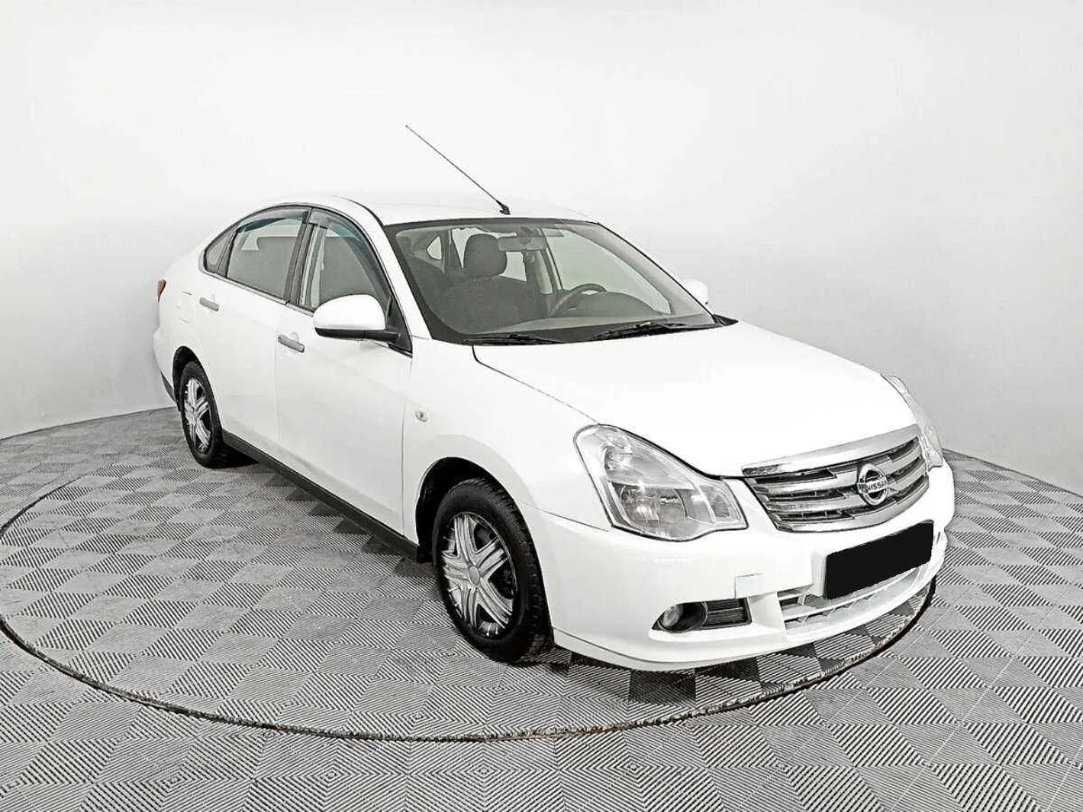 Nissan Almera