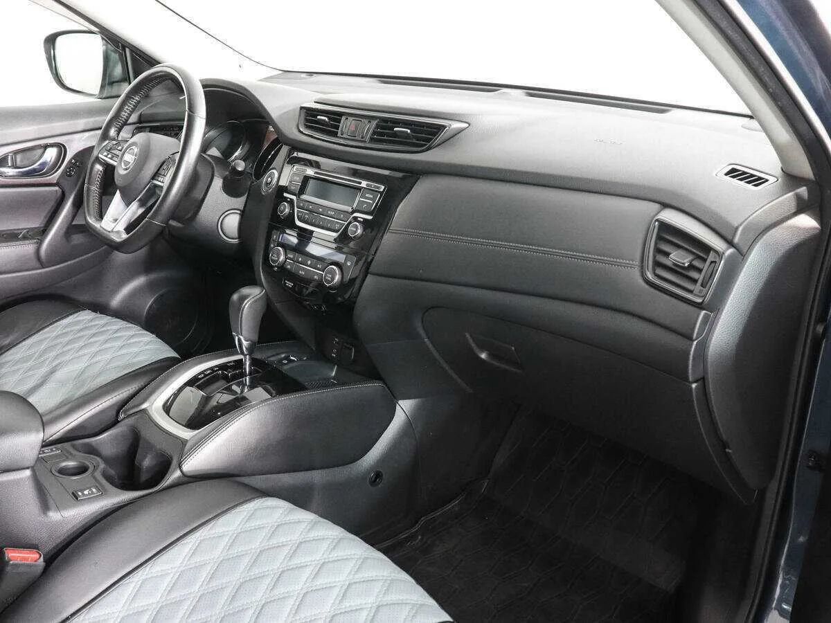 Nissan X Trail