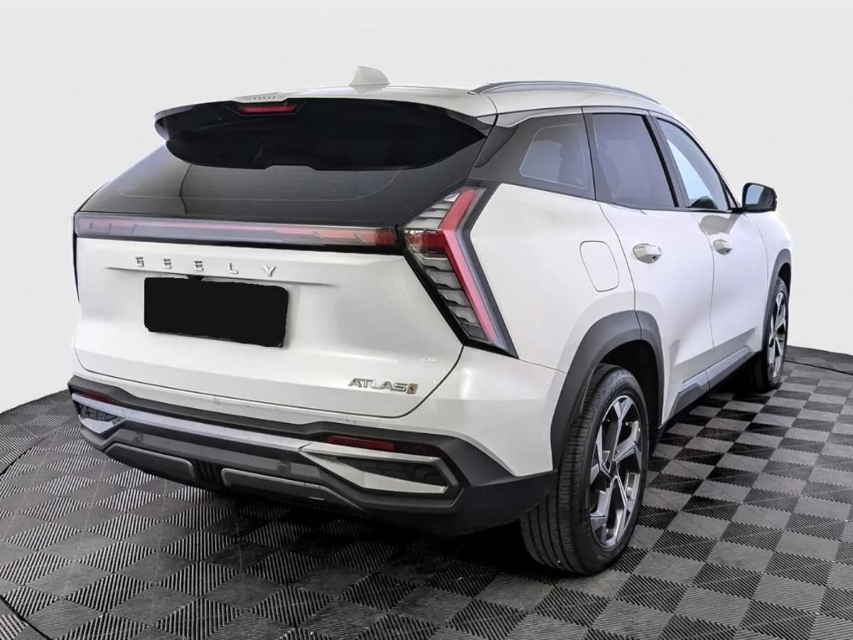 Geely Atlas