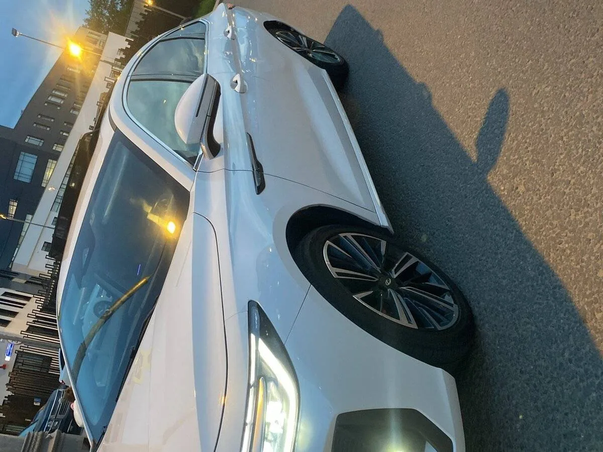 Chery Arrizo 8