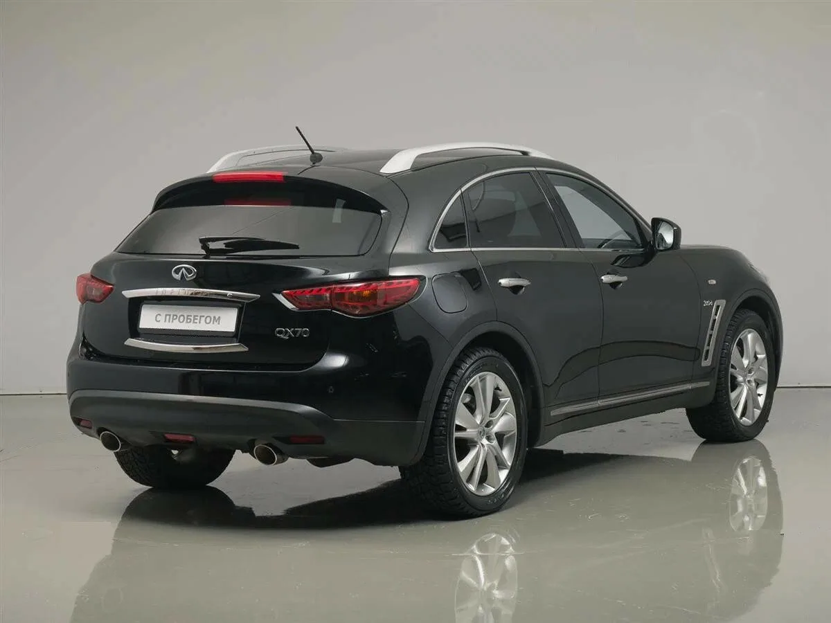Infiniti QX70