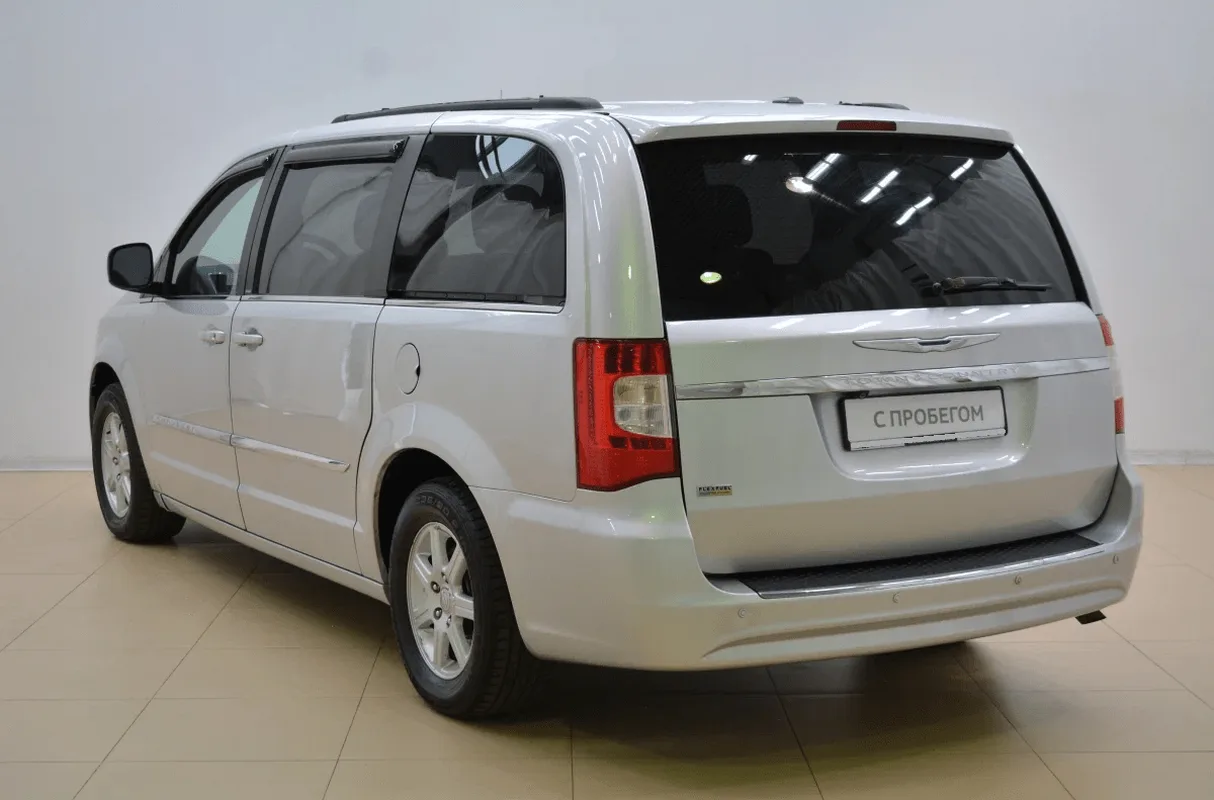 Chrysler Town &amp; Country