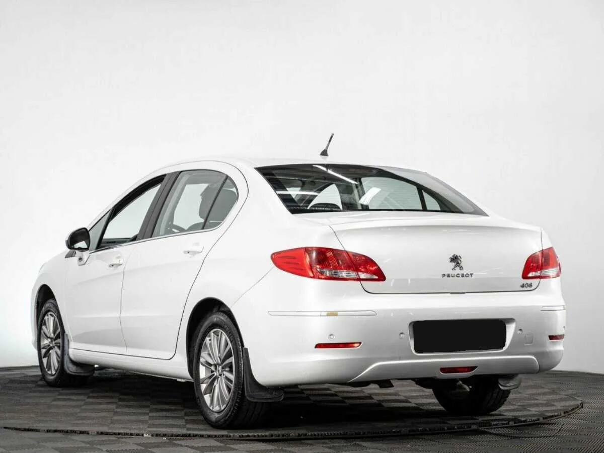 Peugeot 408