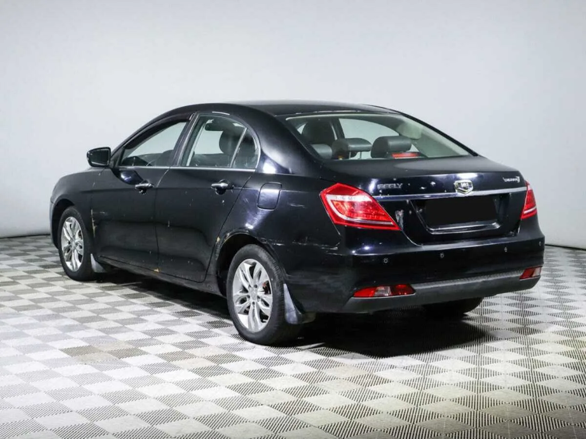 Geely Emgrand 7