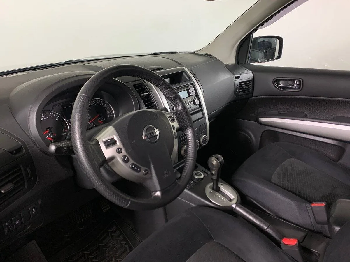 Nissan X Trail