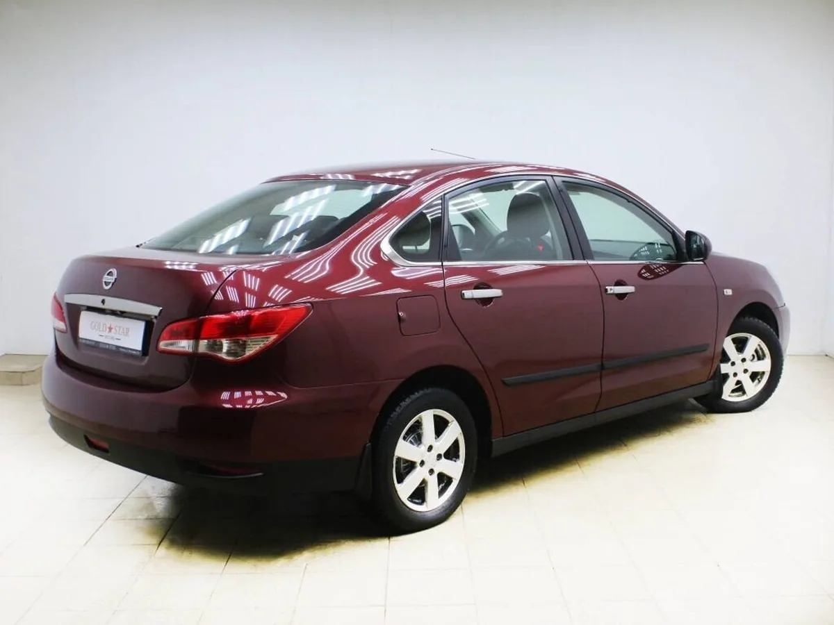 Nissan Almera