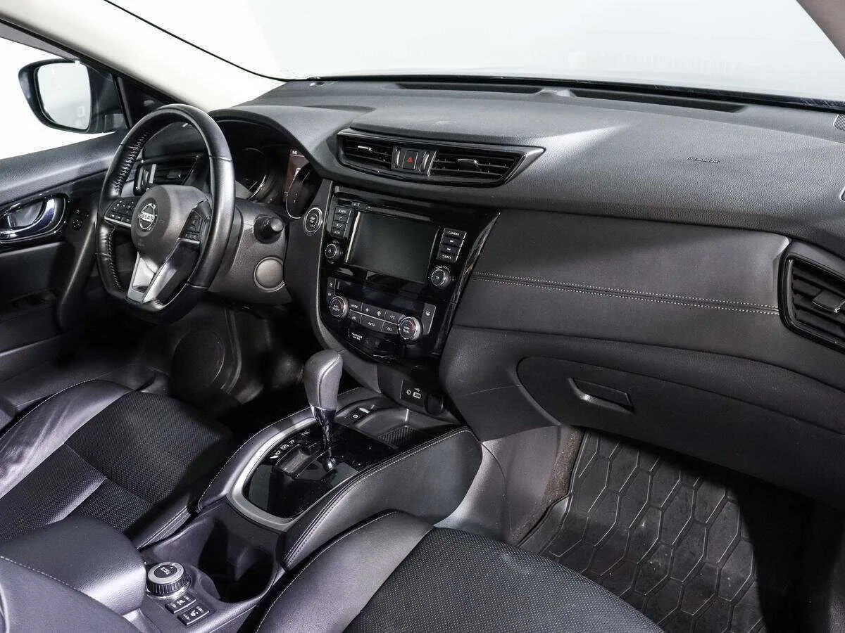 Nissan X Trail