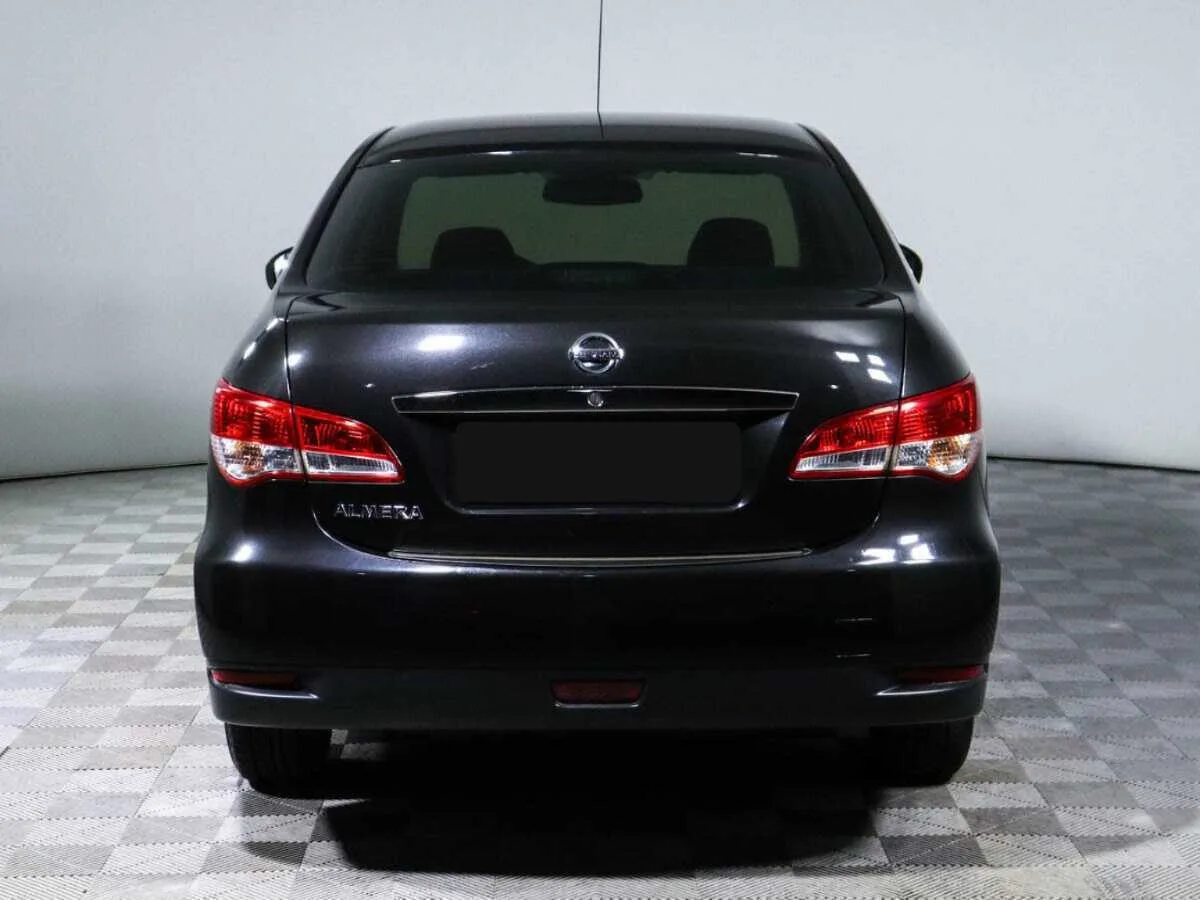 Nissan Almera