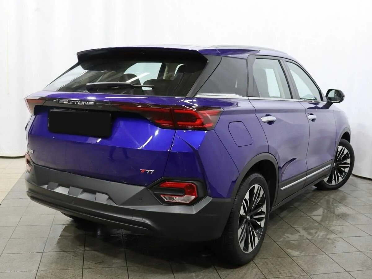FAW Bestune T77