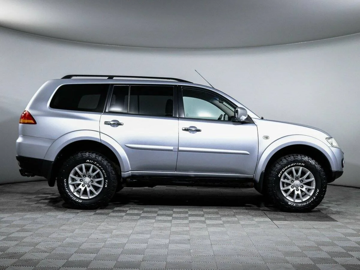 Mitsubishi Pajero Sport