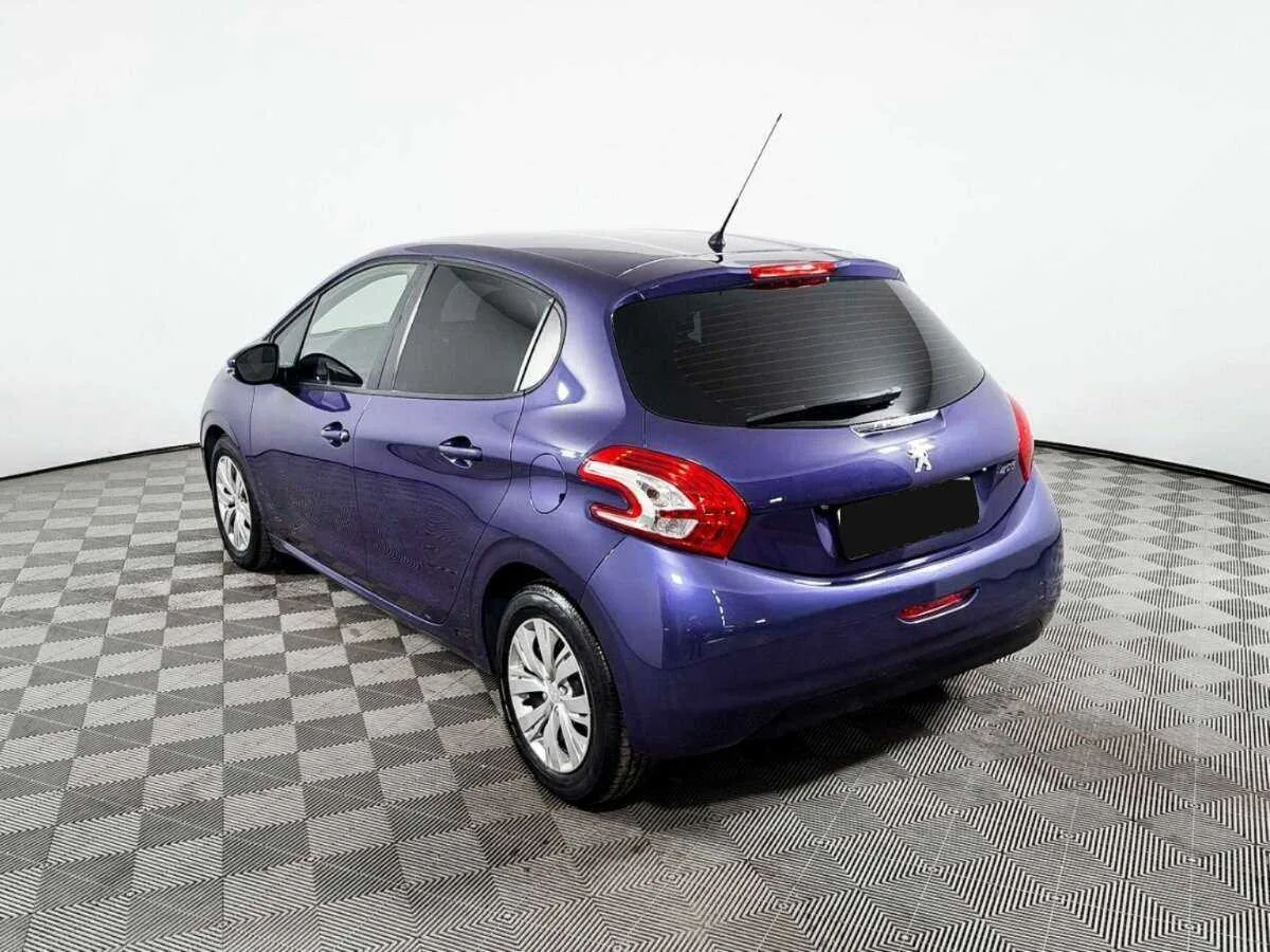 Peugeot 208