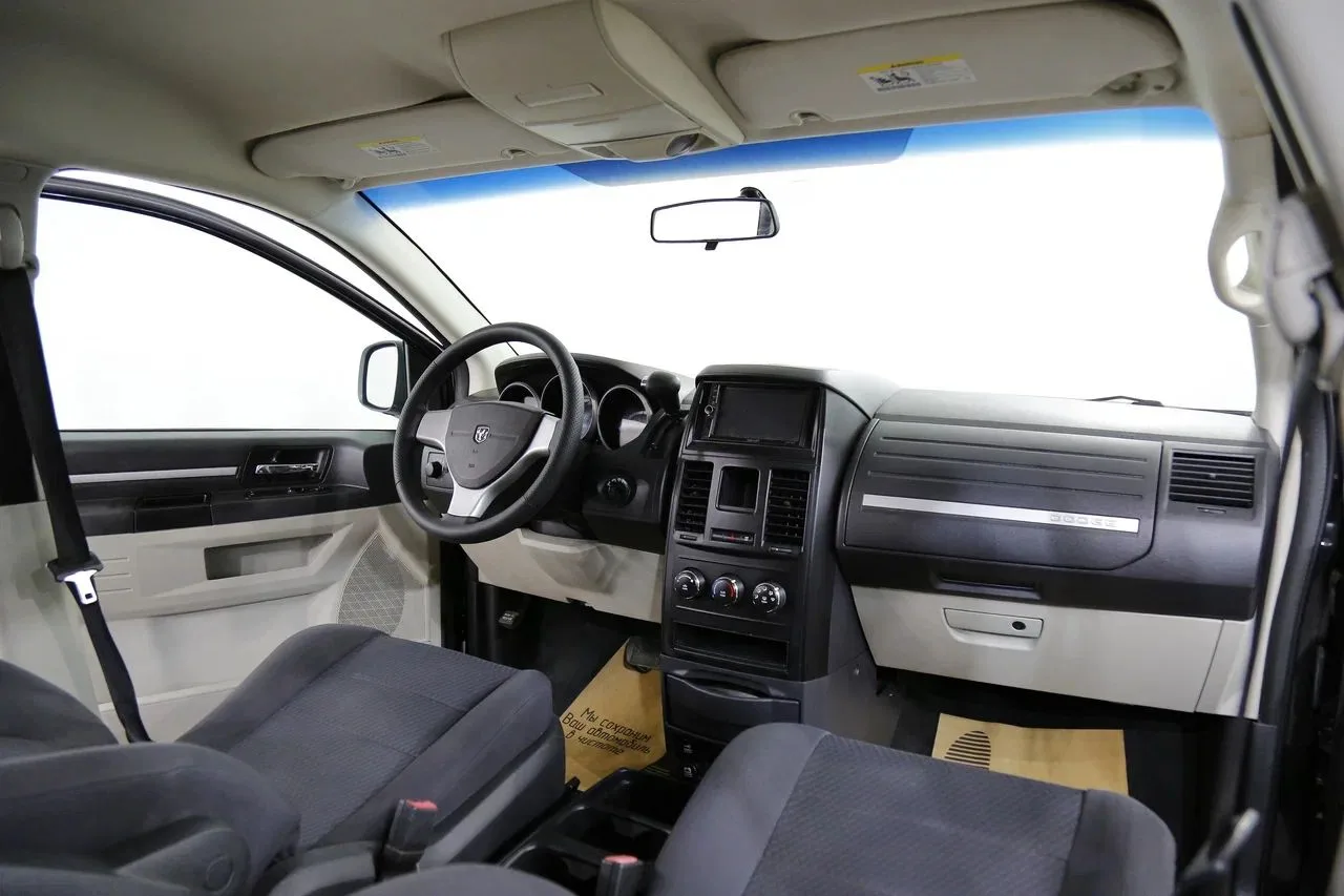 Dodge Caravan