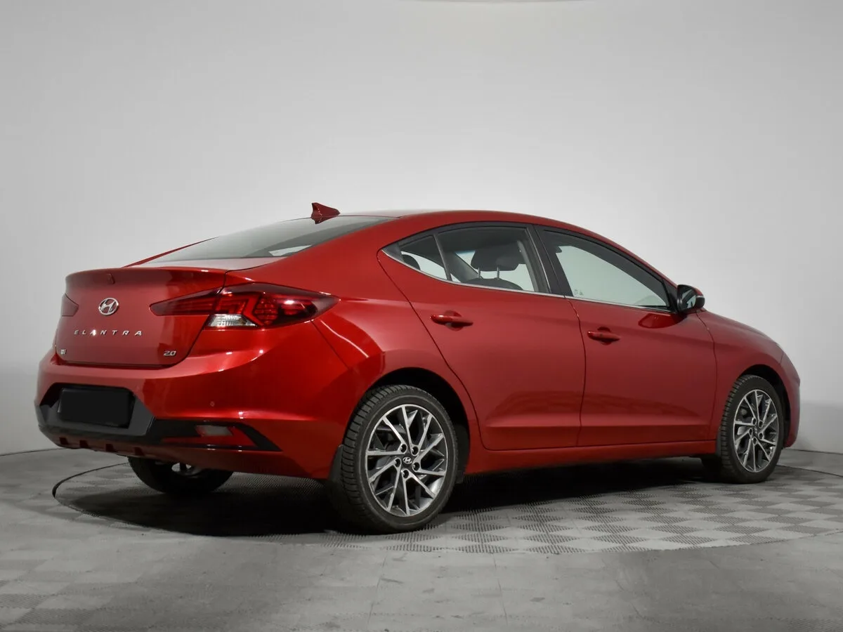 Hyundai Elantra
