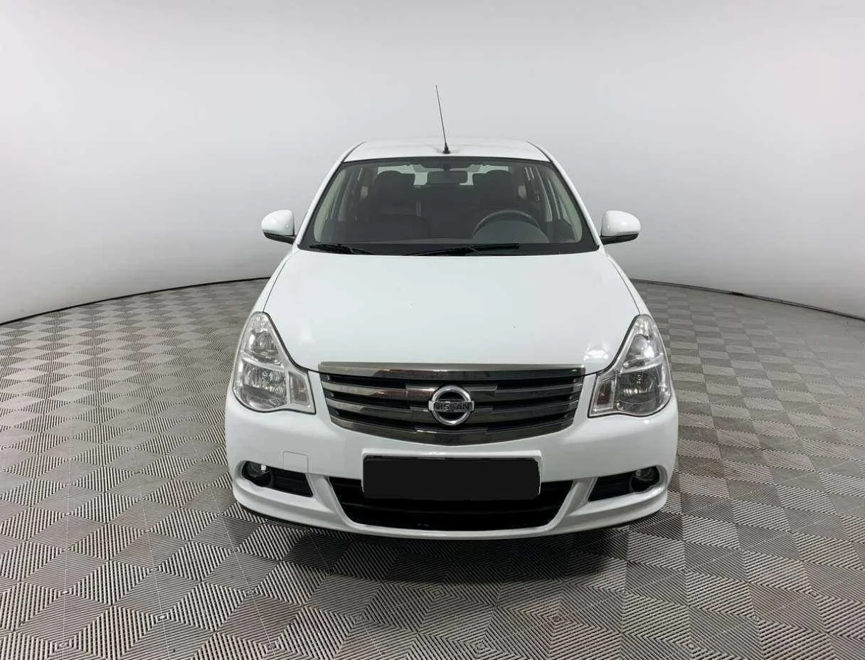 Nissan Almera