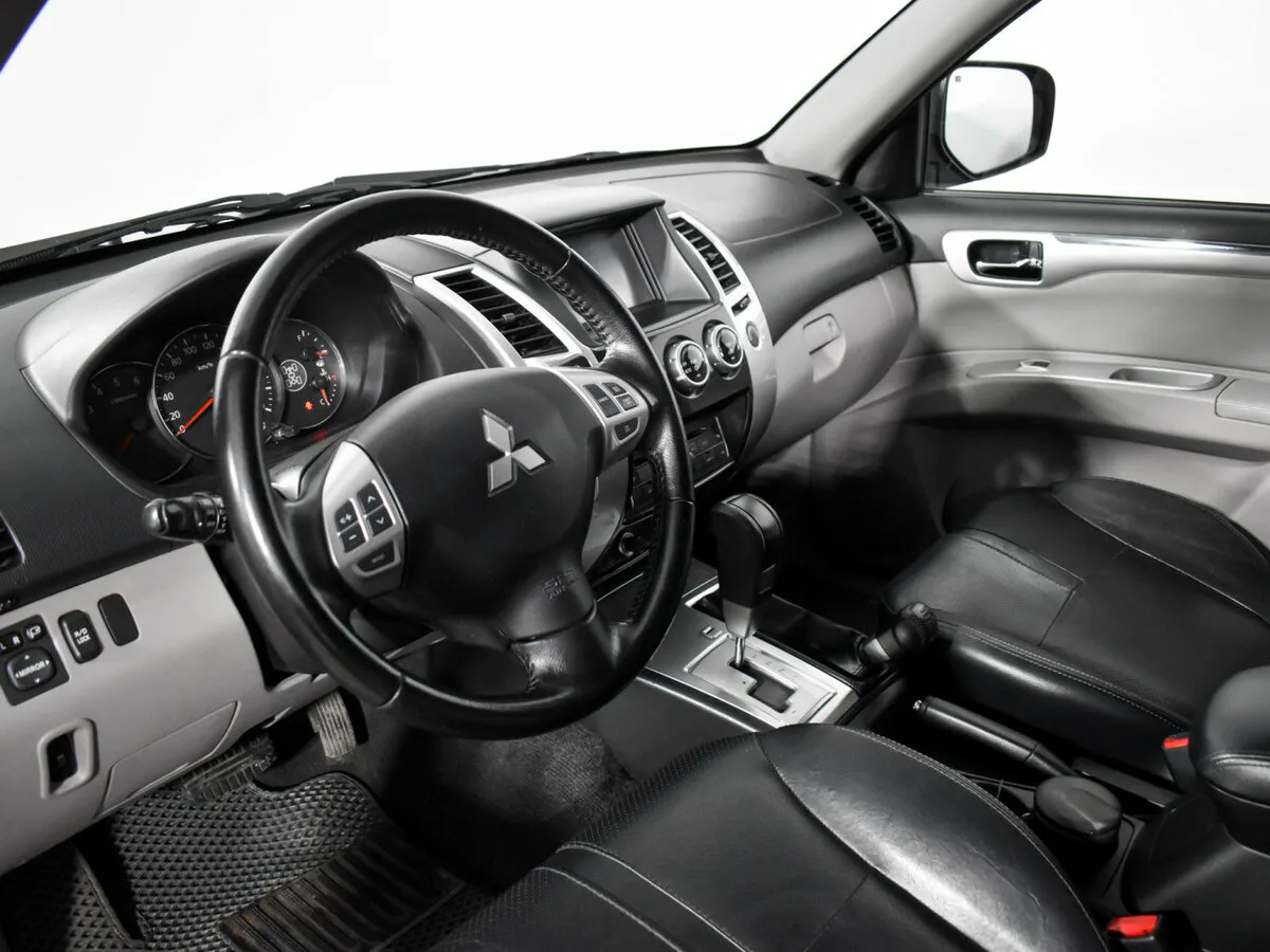 Mitsubishi Pajero Sport