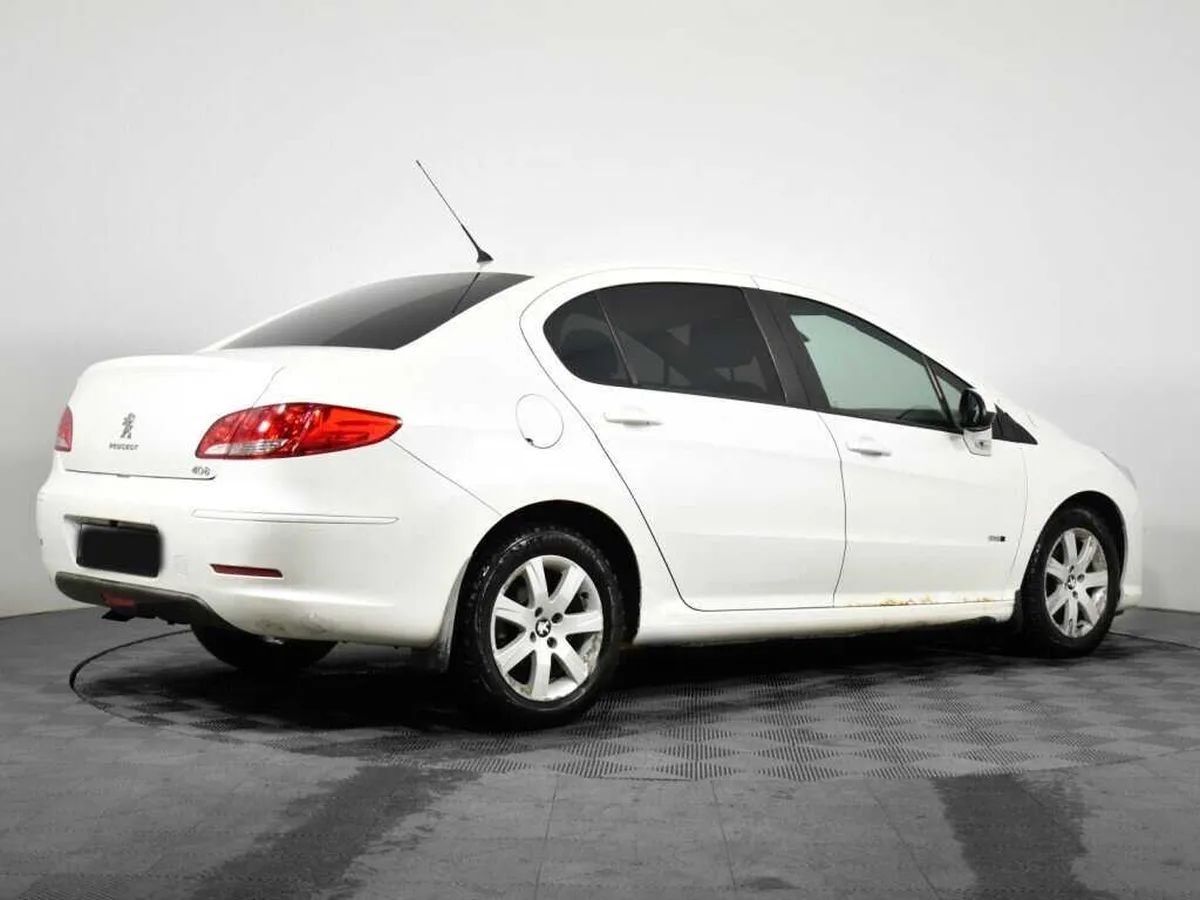 Peugeot 408