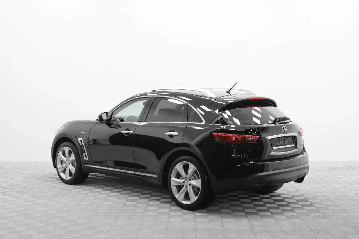 Infiniti FX