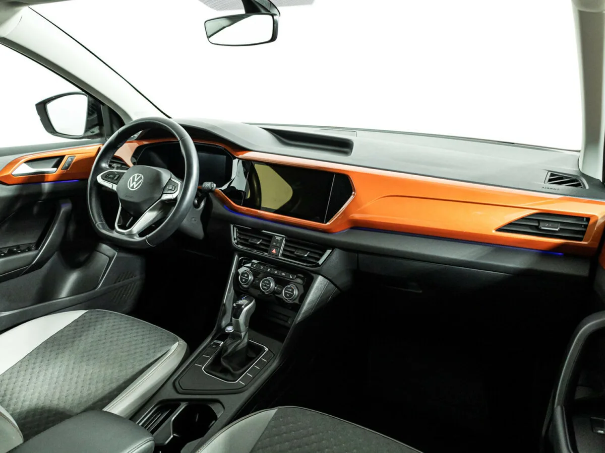 Volkswagen Taos