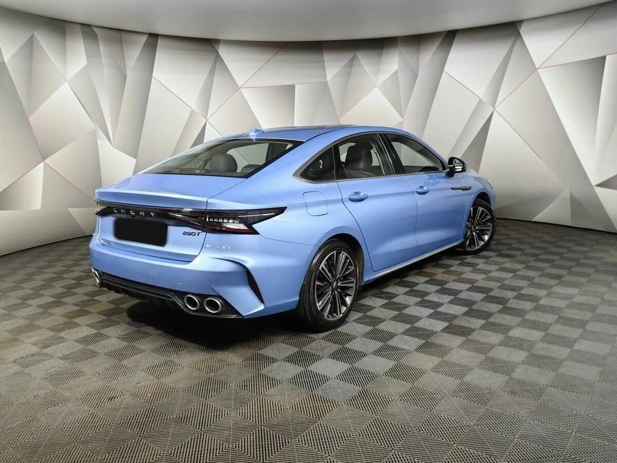 Chery Arrizo 8