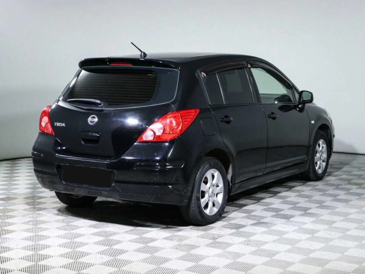 Nissan Tiida