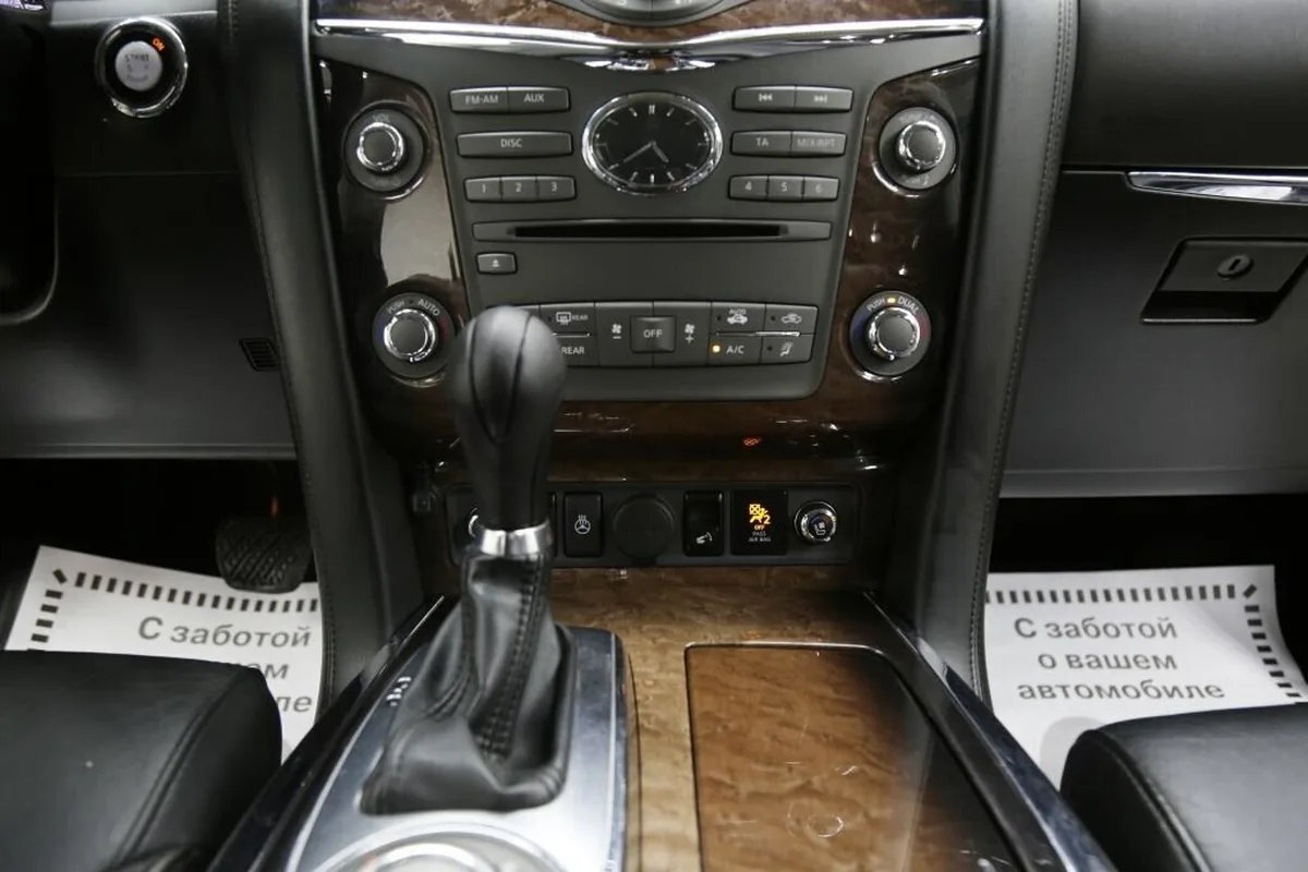 Infiniti QX56