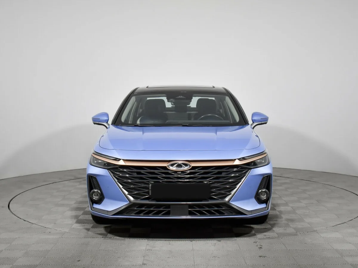 Chery Arrizo 8