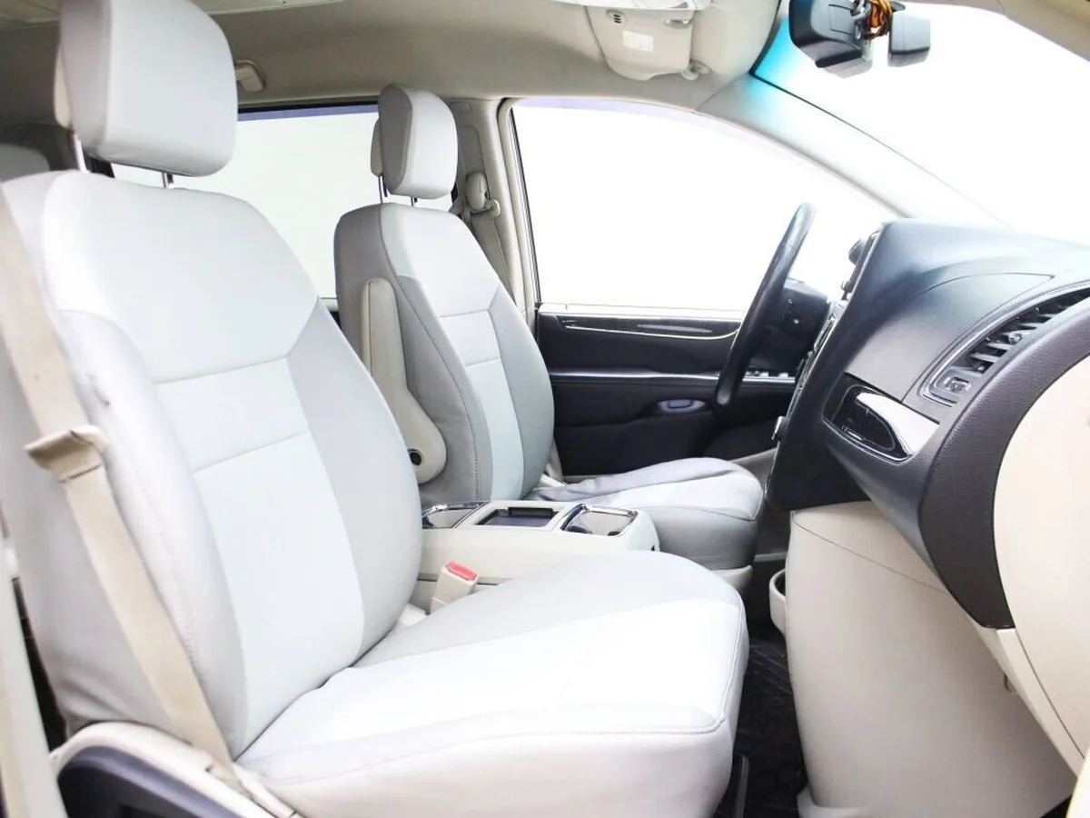 Chrysler Town &amp; Country