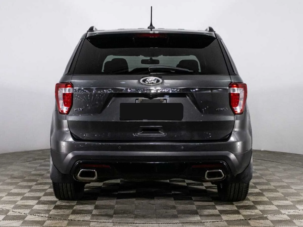 Ford Explorer