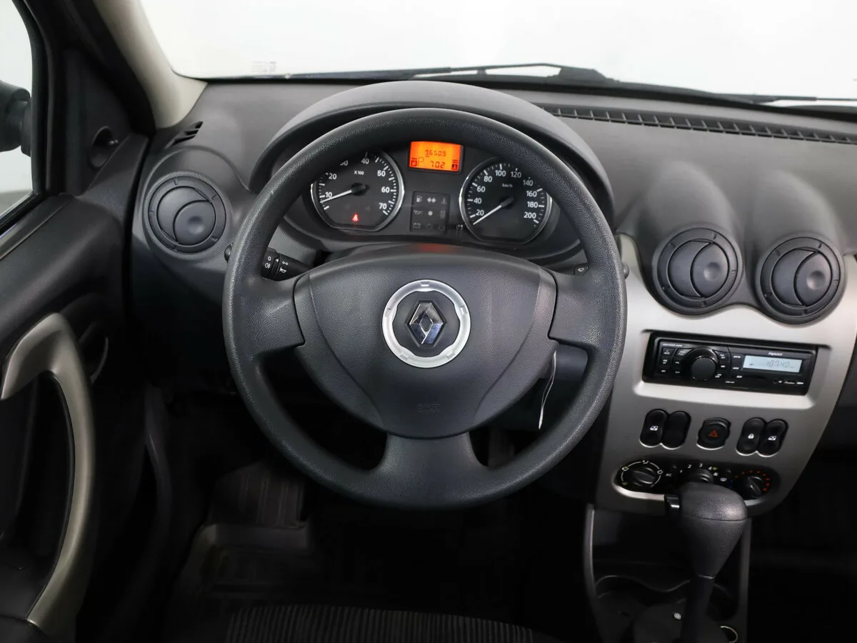 Renault Logan