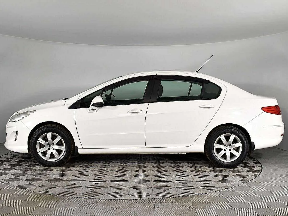 Peugeot 408