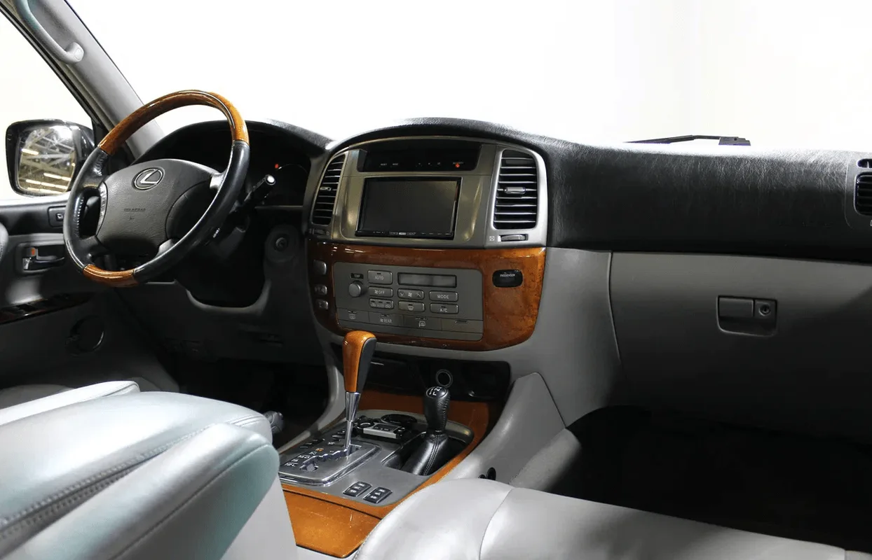 Lexus LX