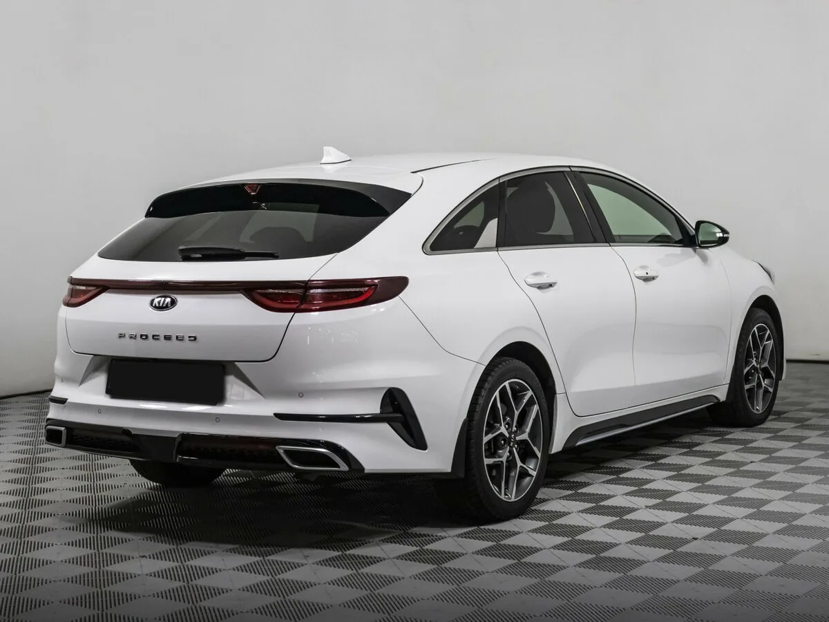 Kia Proceed