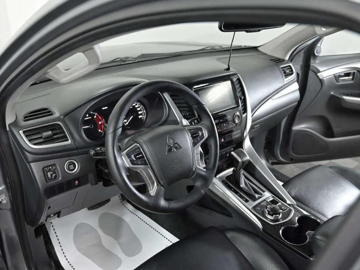 Mitsubishi Pajero Sport