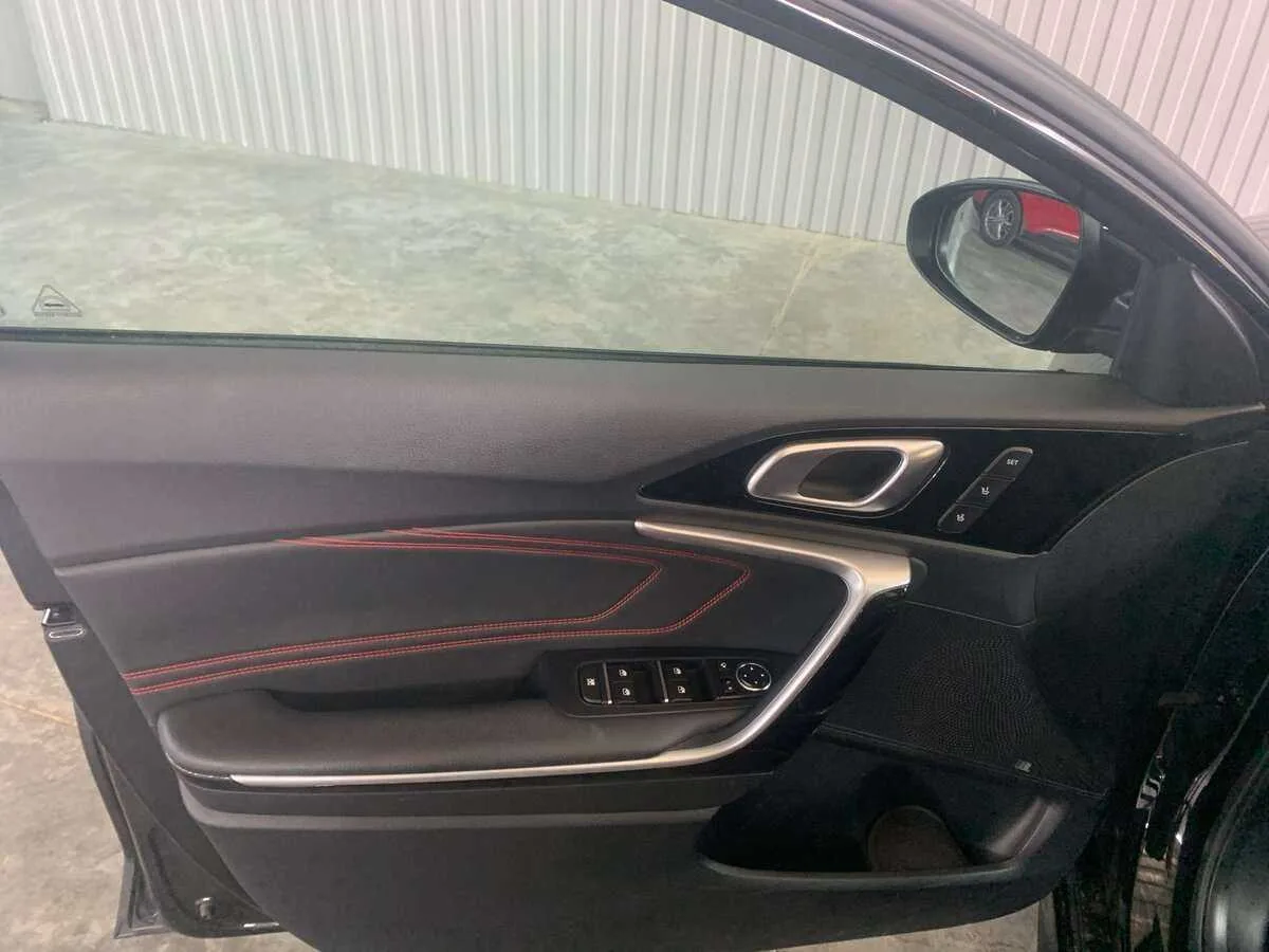 Kia Proceed