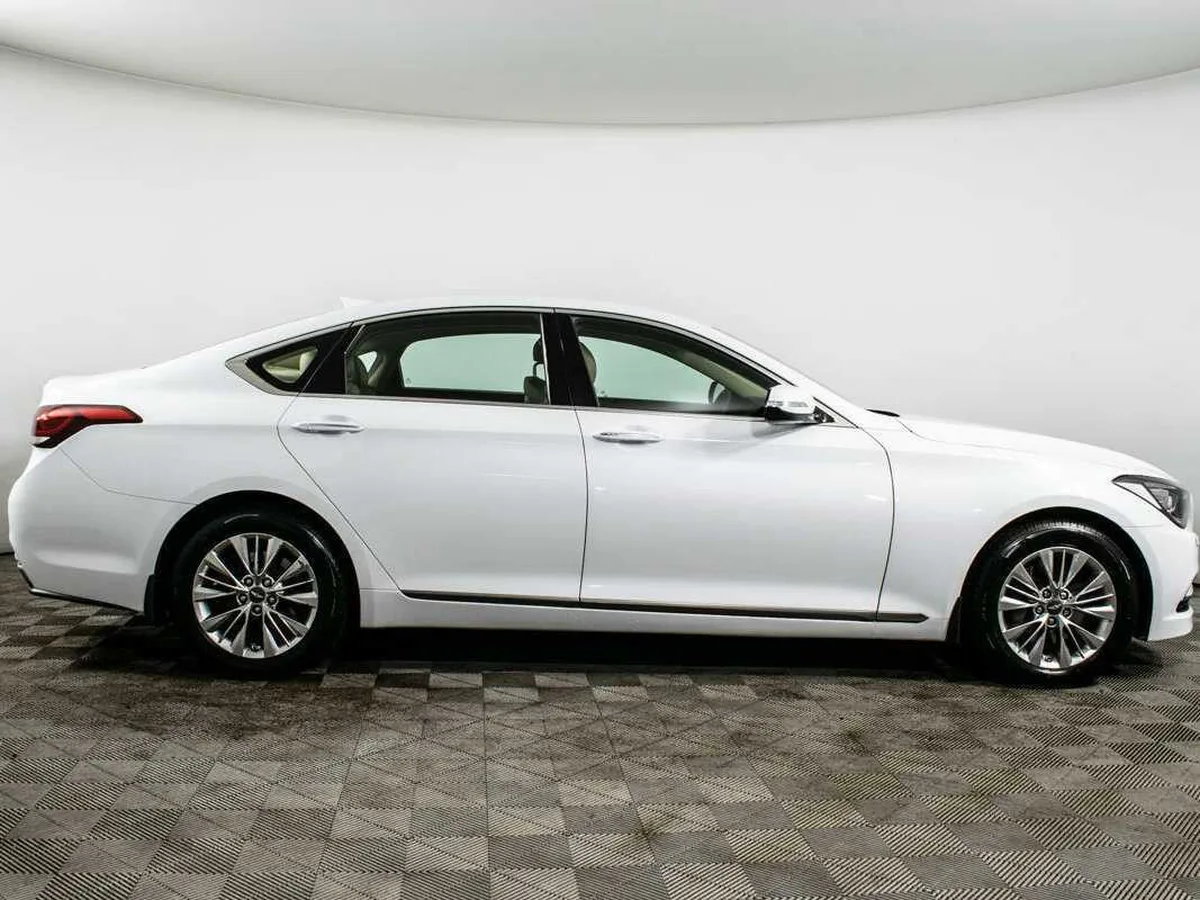Hyundai Genesis