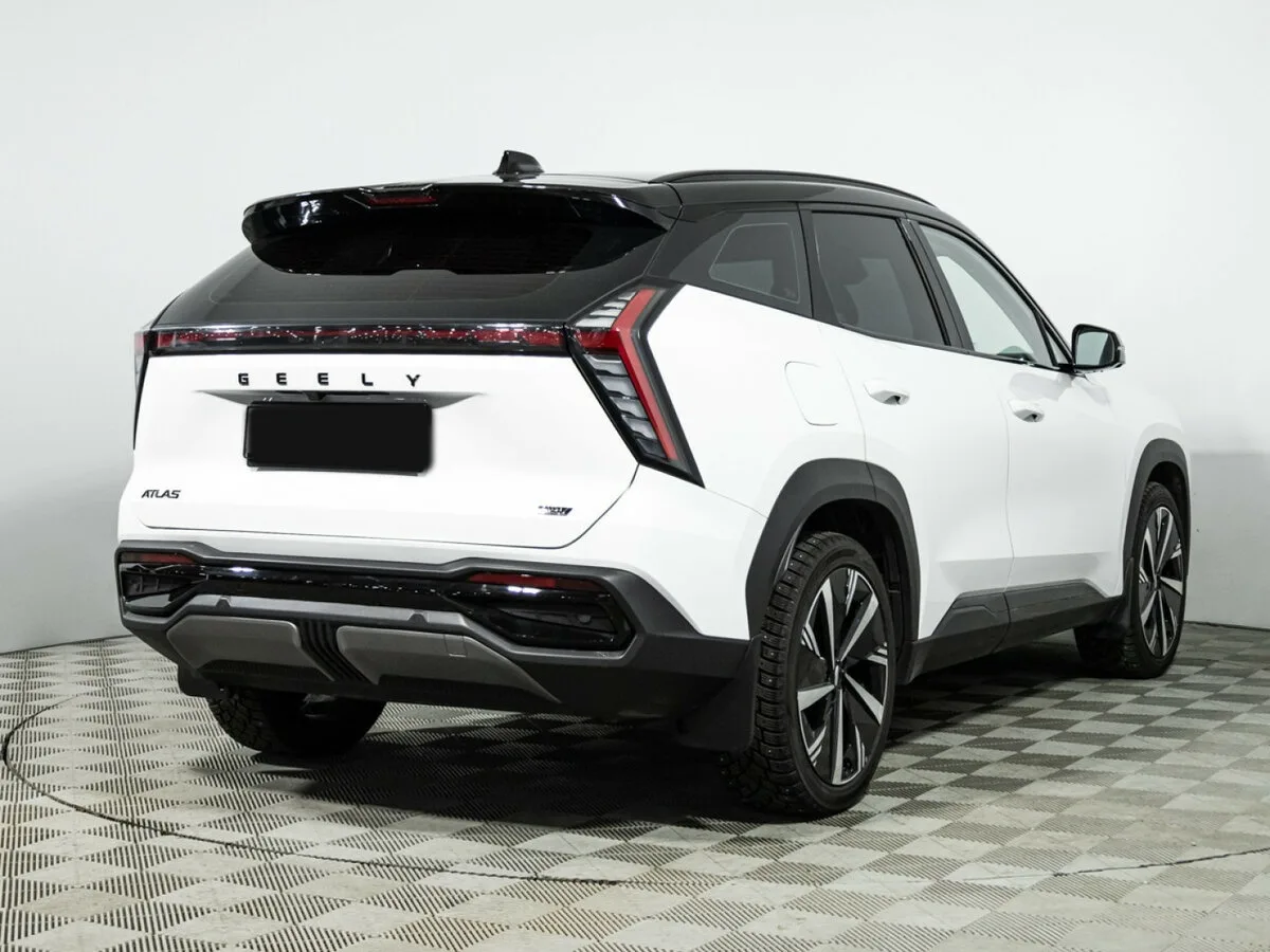 Geely Atlas