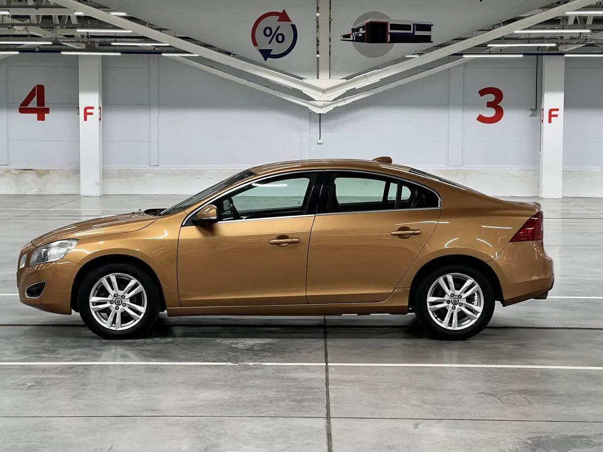 Volvo S60