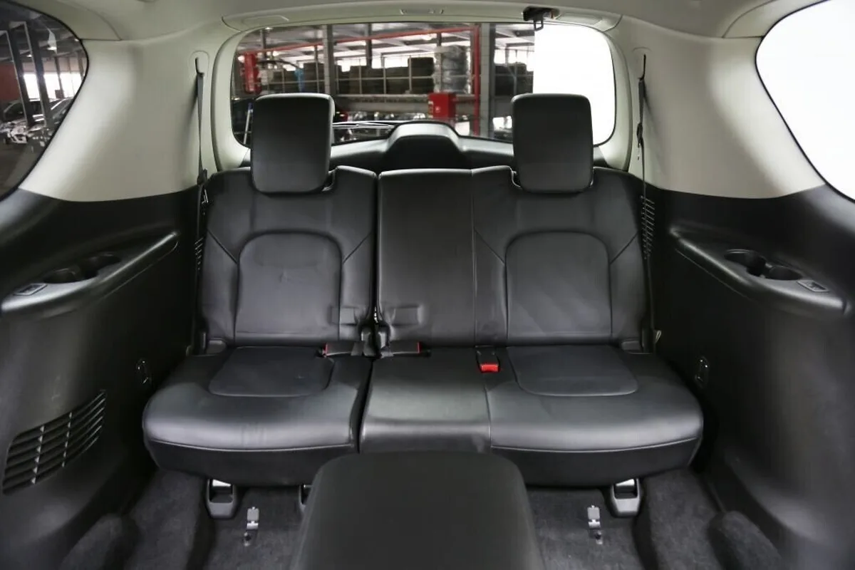 Infiniti QX56