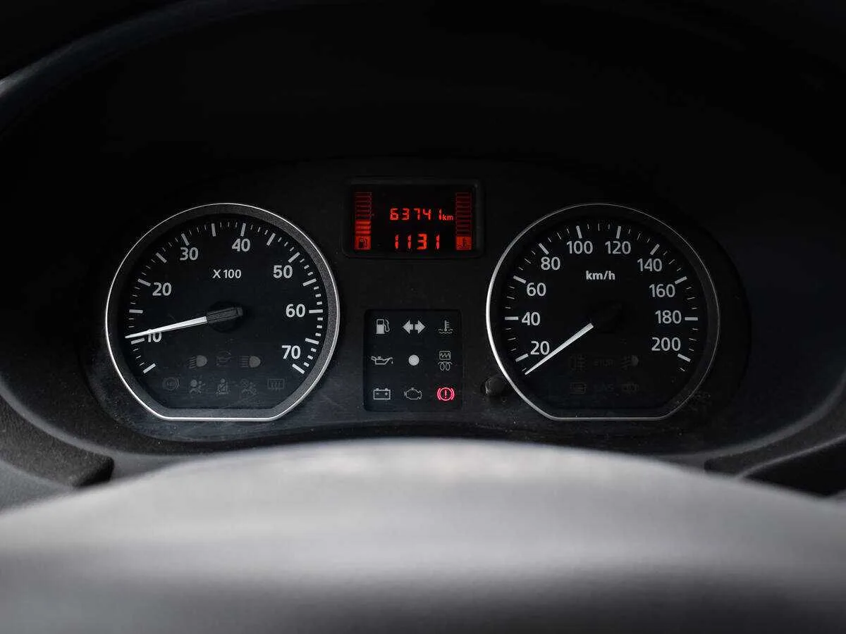 Nissan Almera