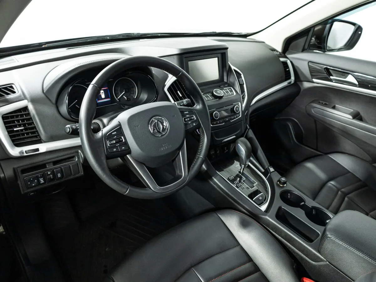 Dongfeng AX7