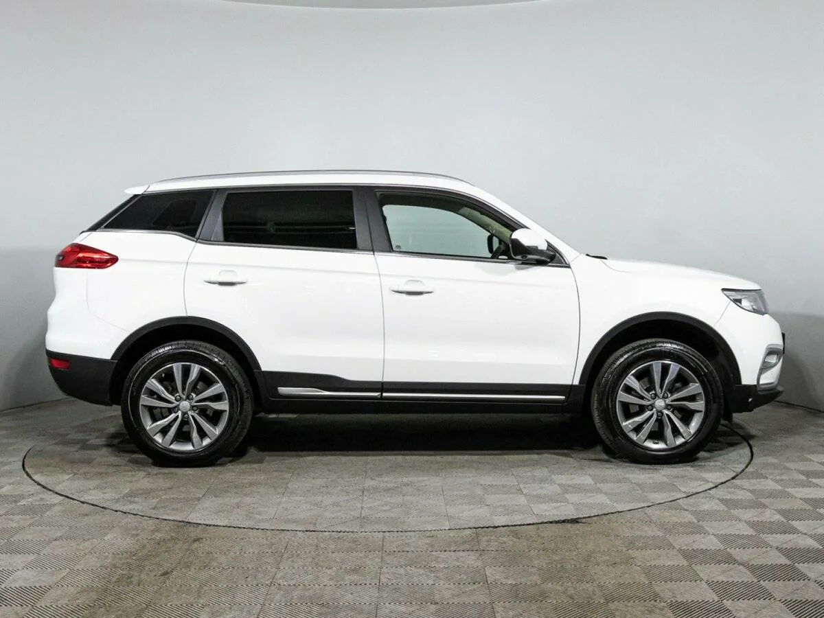 Geely Atlas