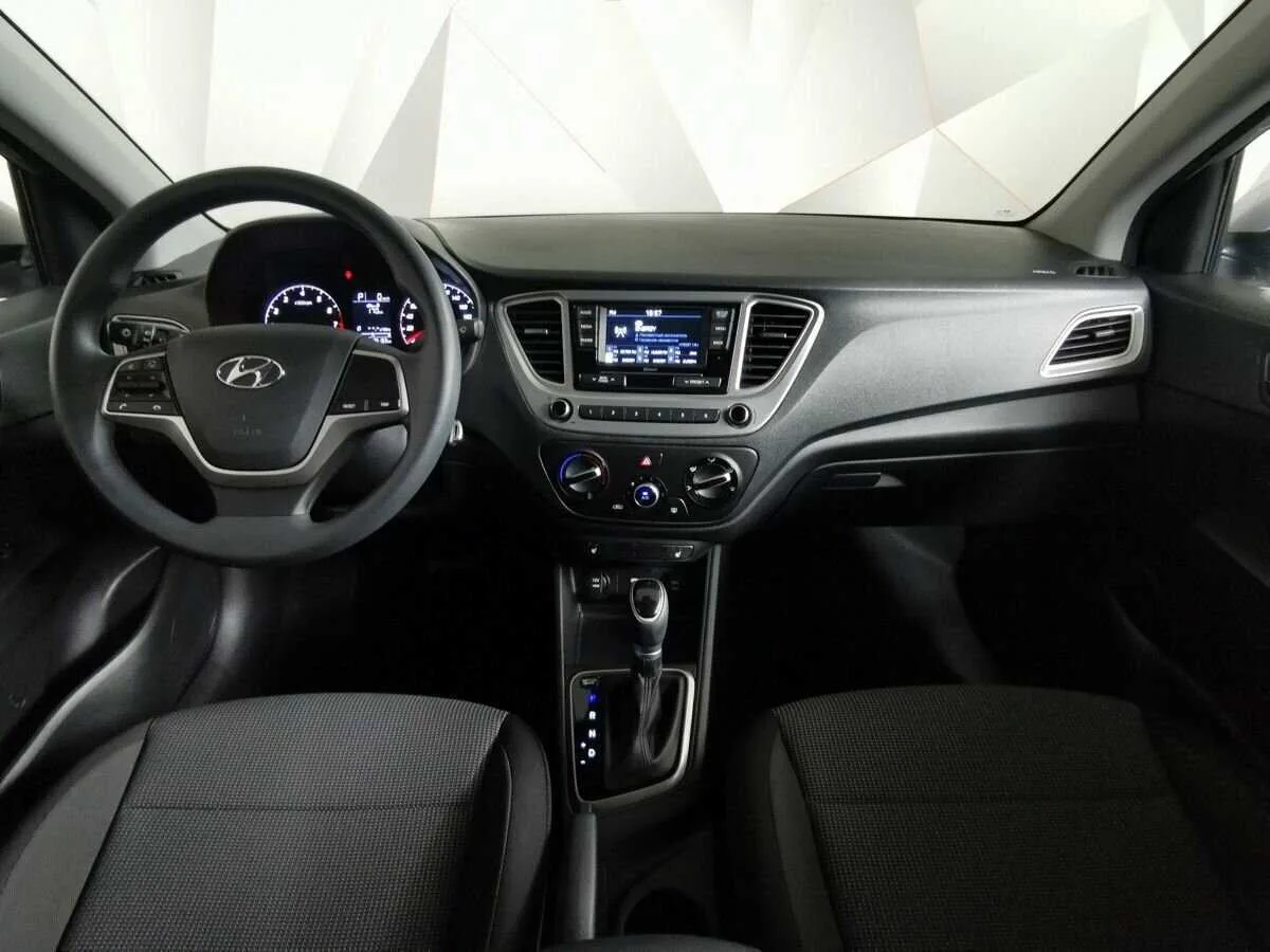 Hyundai Solaris