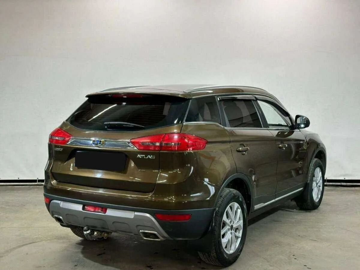 Geely Atlas
