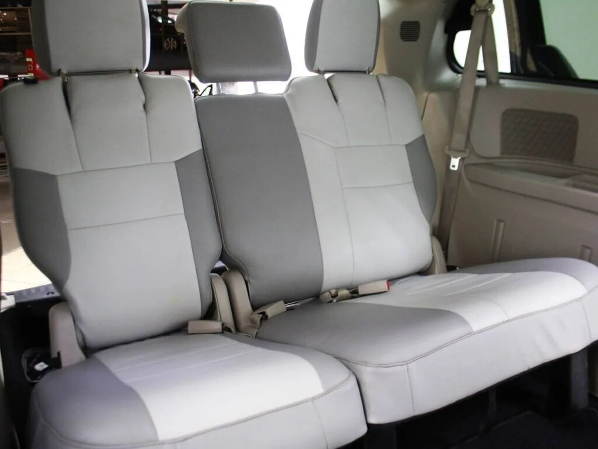 Chrysler Town &amp; Country