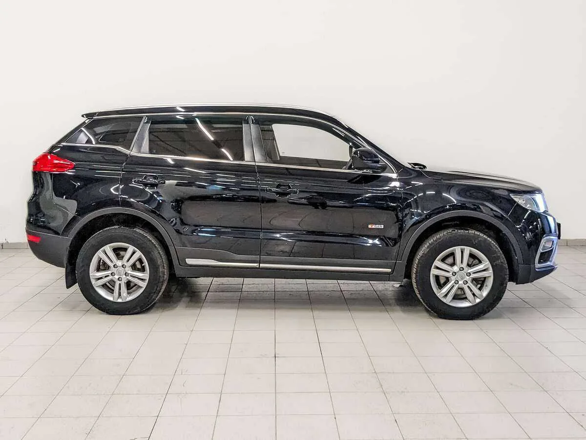Geely Atlas
