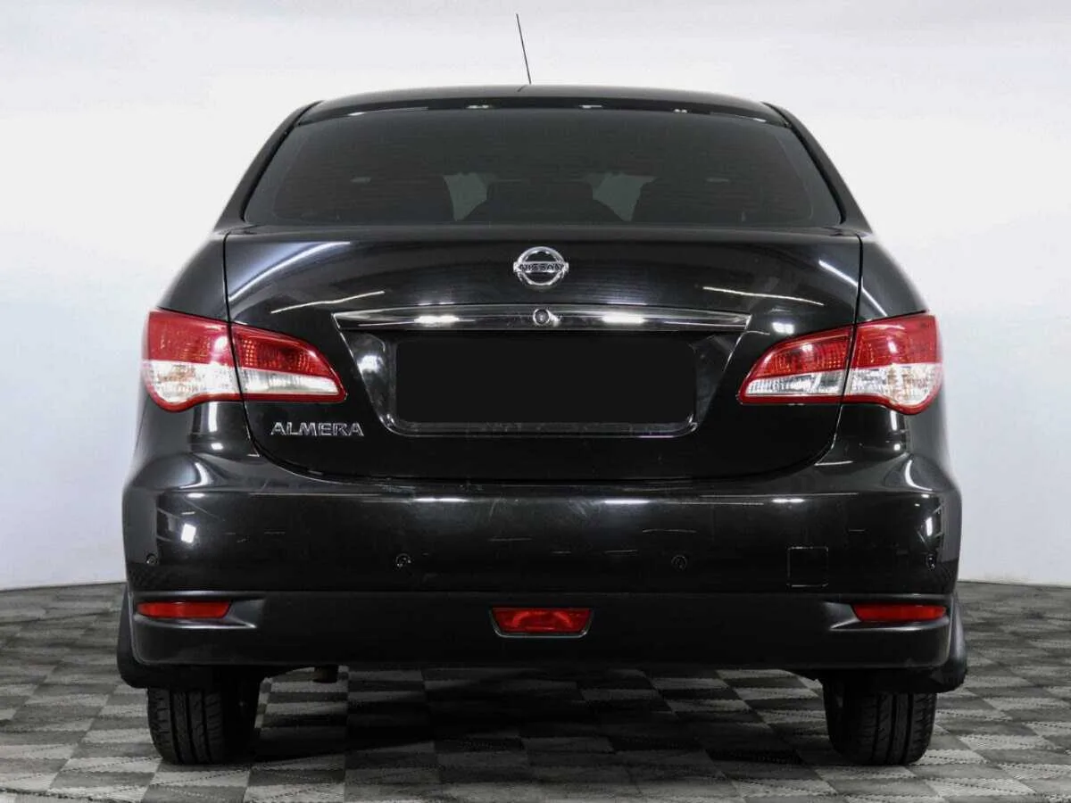 Nissan Almera