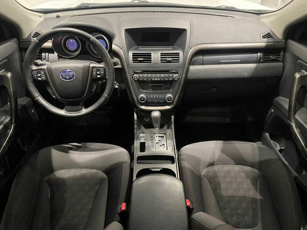 FAW Besturn X80