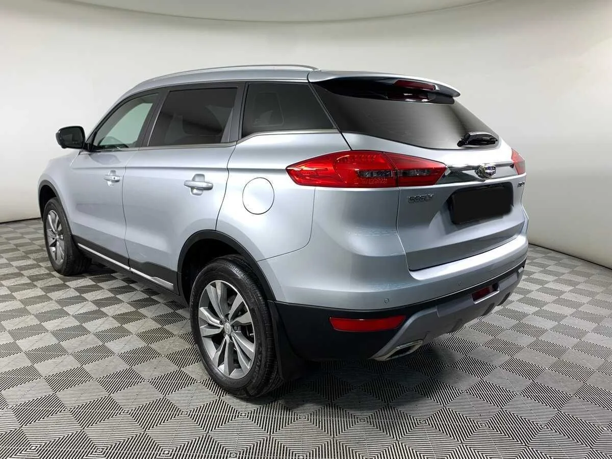 Geely Atlas