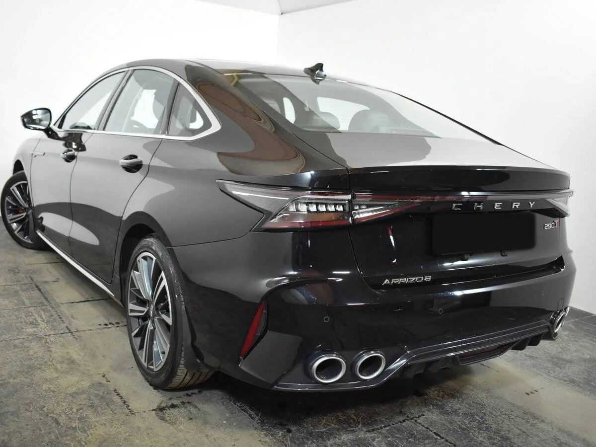 Chery Arrizo 8